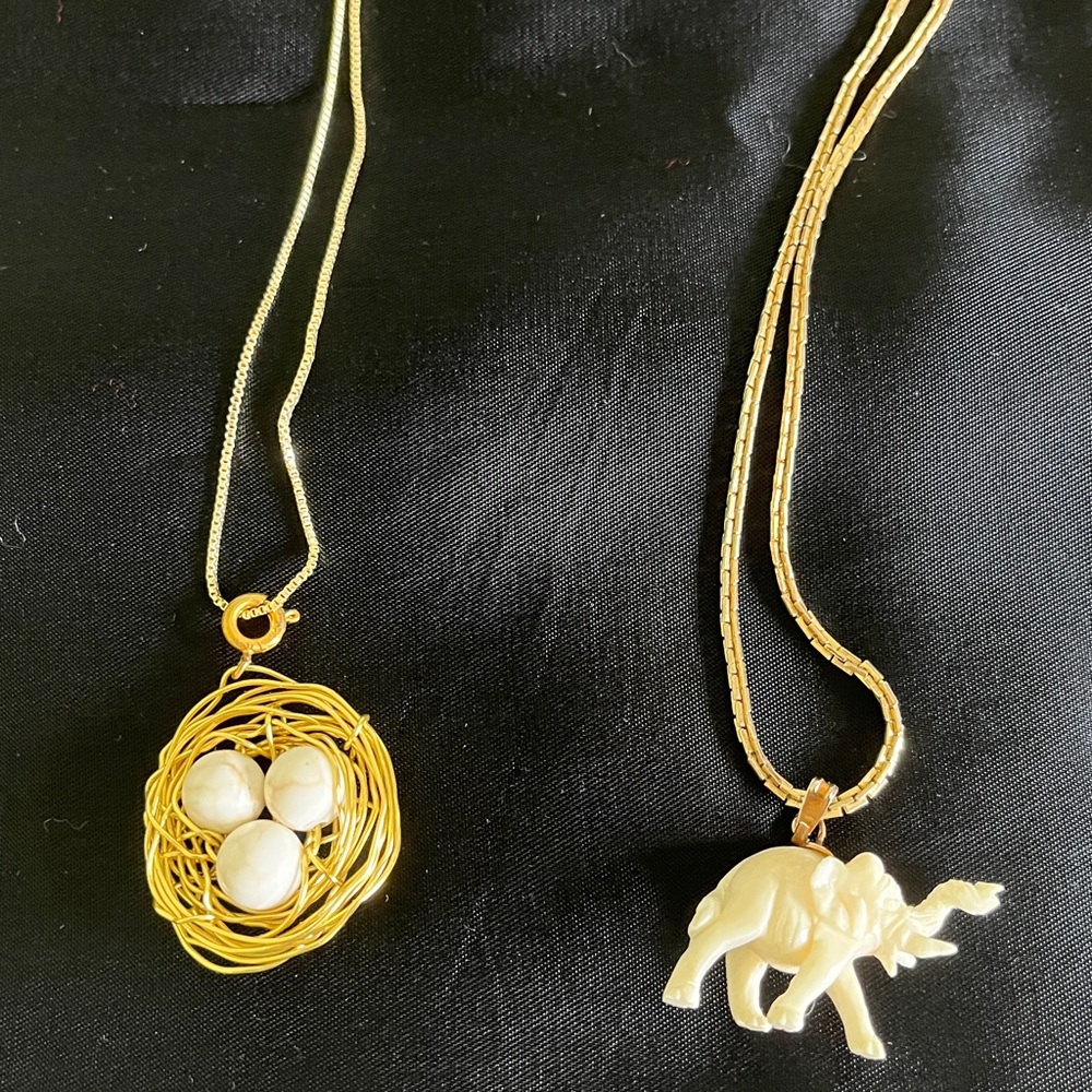 2-necklaces Elephant & birds nest